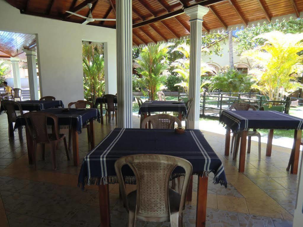 The Oasis Villa Hikkaduwa Kültér fotó